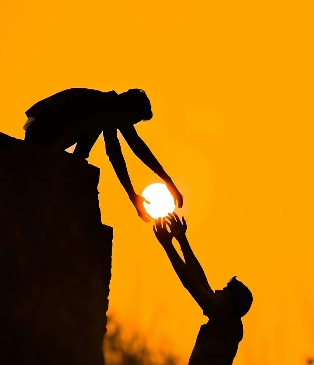 多读书,多运动,让自己的心灵充实而睿智,开朗而乐观.