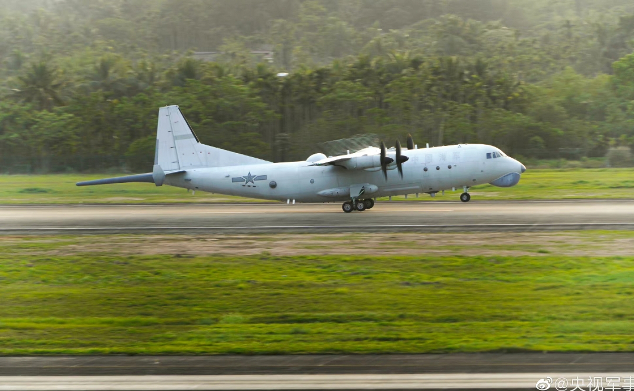 KQ-200反潜巡逻机图片