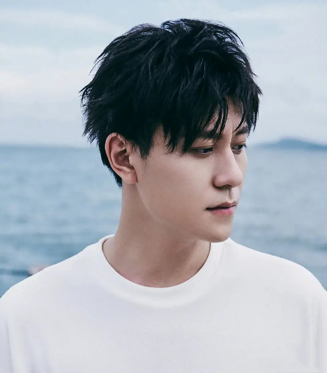 秦俊杰和杨紫谈恋爱的时候,是他事业最好的时候,就连成毅和任嘉伦都要