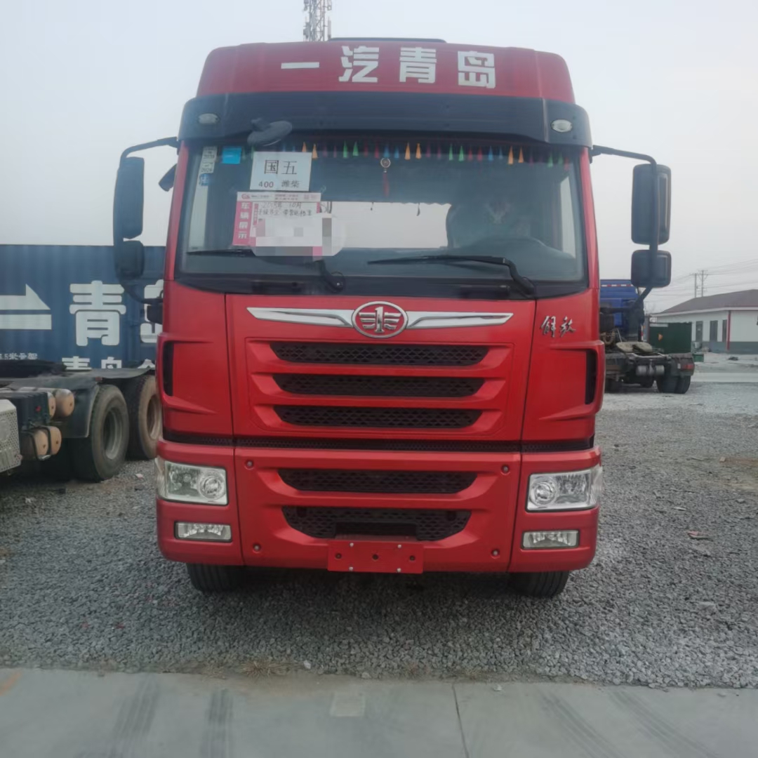 二手牵引车解放汉威,18年