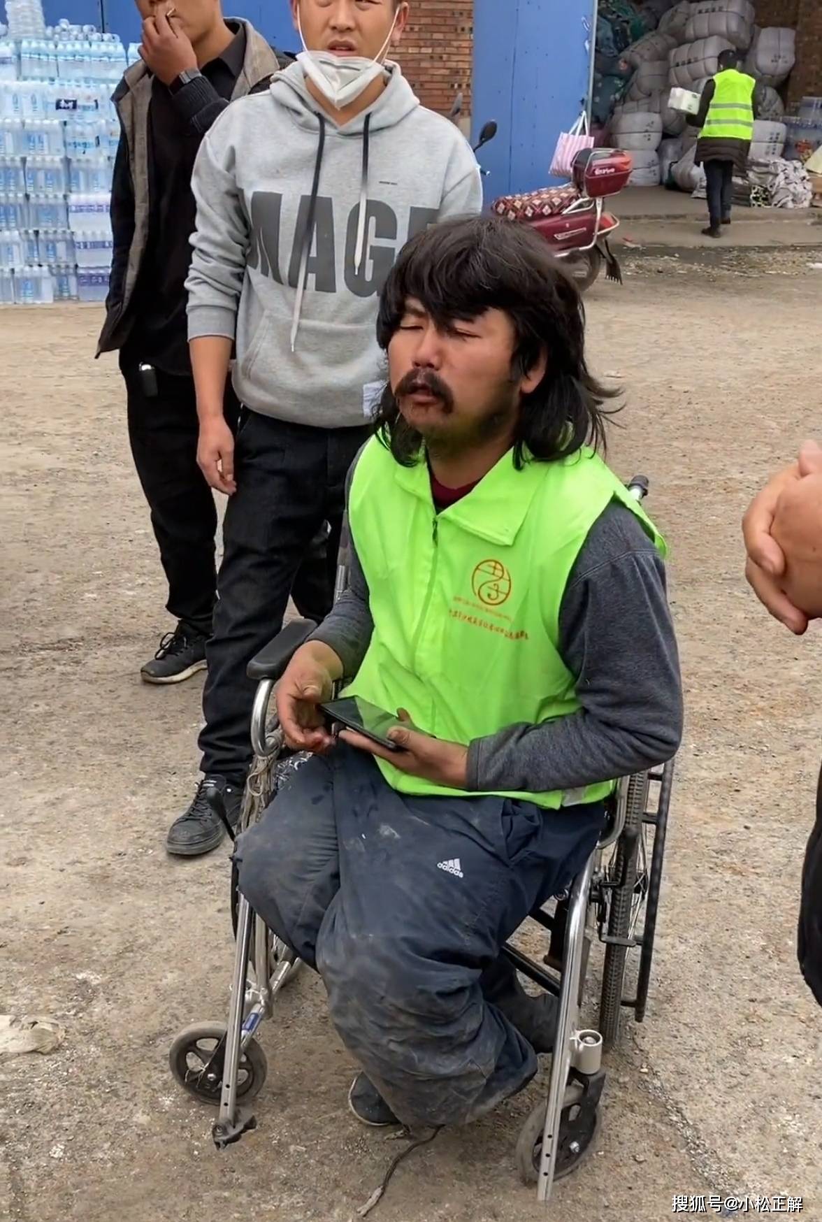 轮椅哥是谁 baijiahao.baidu.com