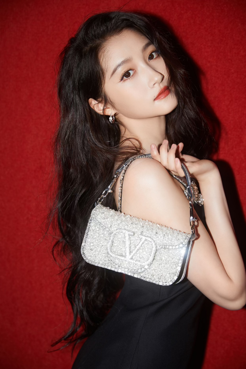 我终于明白鹿晗为什么会选择关晓彤了!