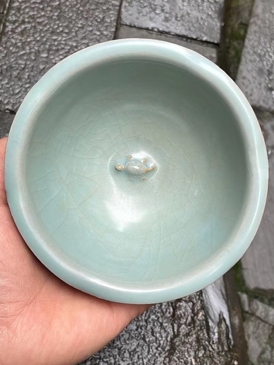 南宋-龙泉官窑粉青釉花口龟碗#文玩# #古董古玩收藏# #瓷器鉴赏