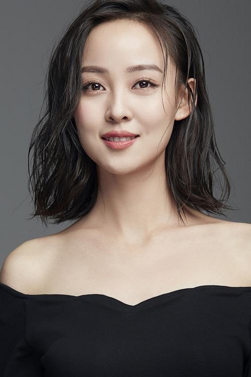 缪婷茹之喜娜,《特种兵之深入敌后》里热情活泼的部落公主,日军入侵后