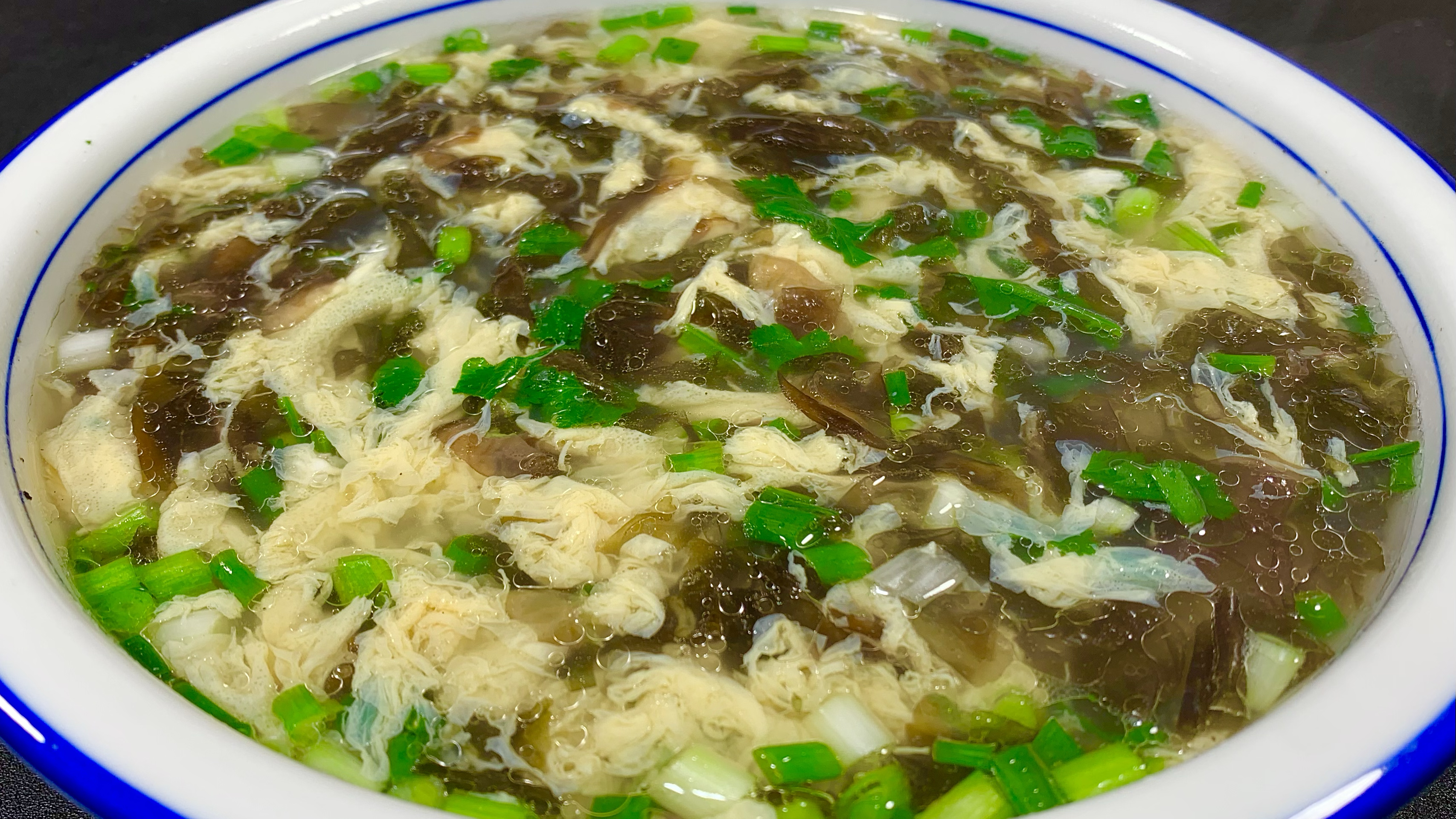 这才是紫菜鸡蛋汤的正确做法,汤鲜味美好喝有诀窍,3分钟就学会
