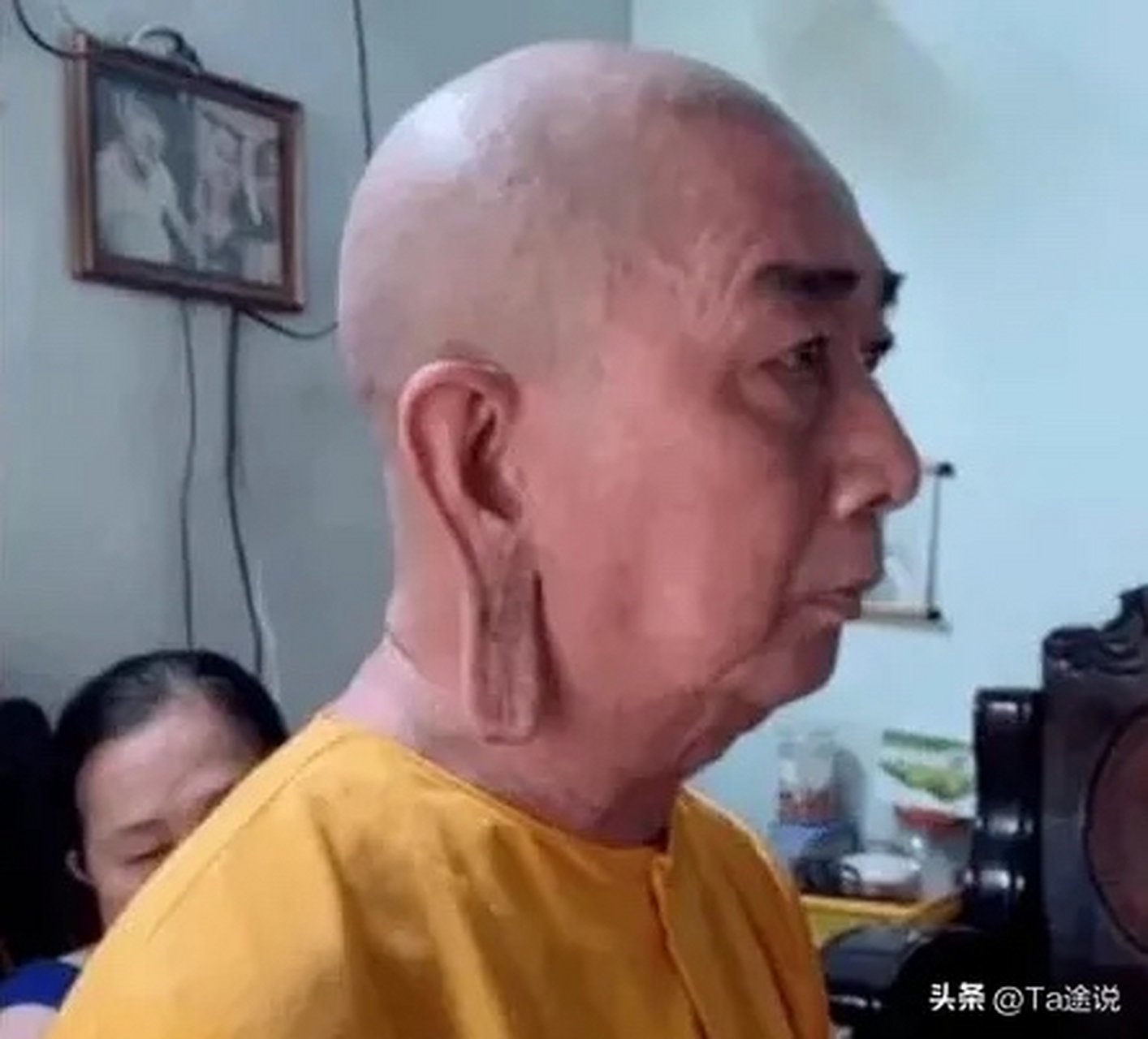 "耳垂这么长,这不会是佛祖显灵了吧!