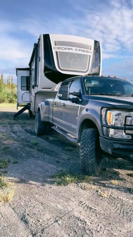 皮卡拖挂房车这才能实现说走就走的旅行