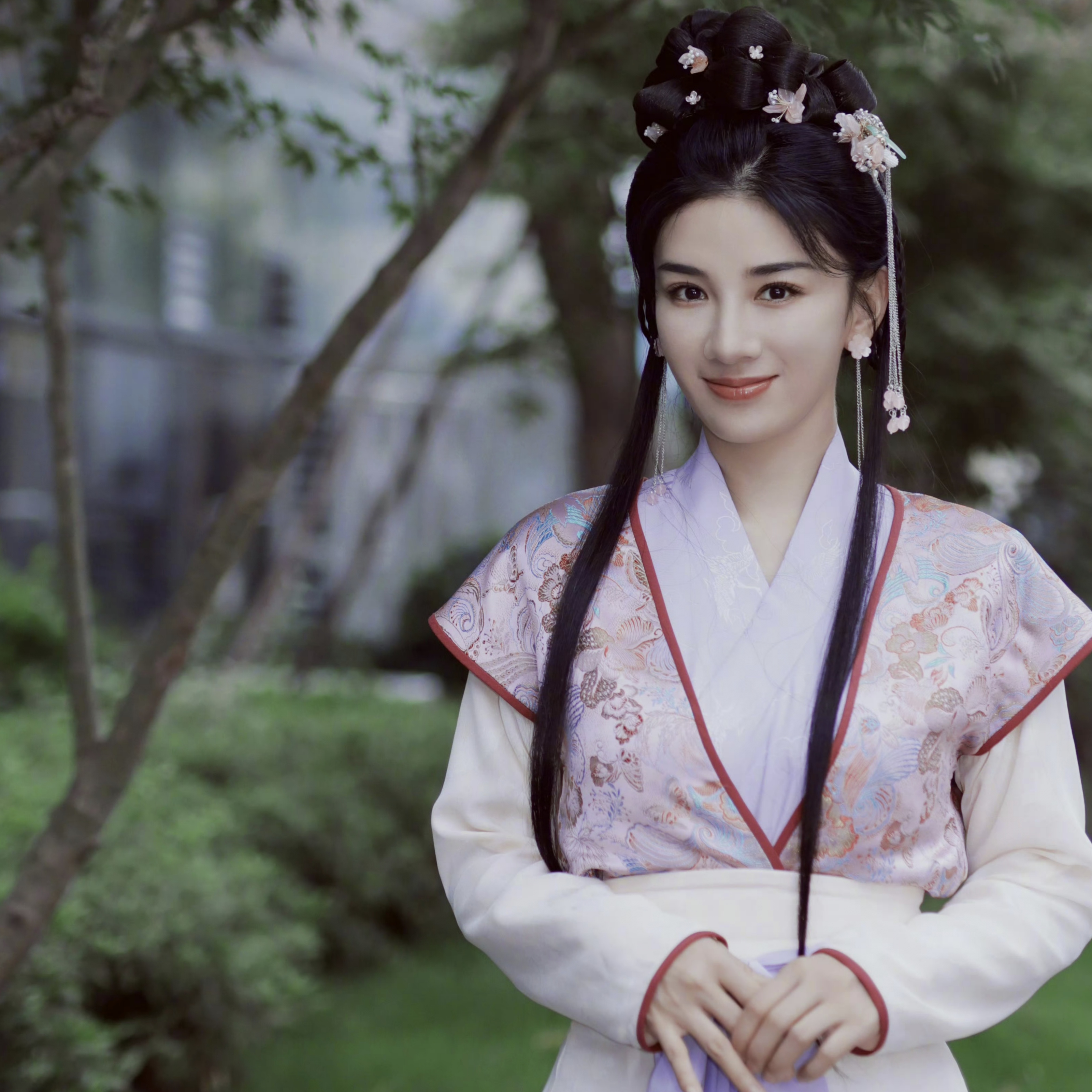 时隔23年,黄奕再度扮演李玉湖,网友直呼:白月光就是白月光!