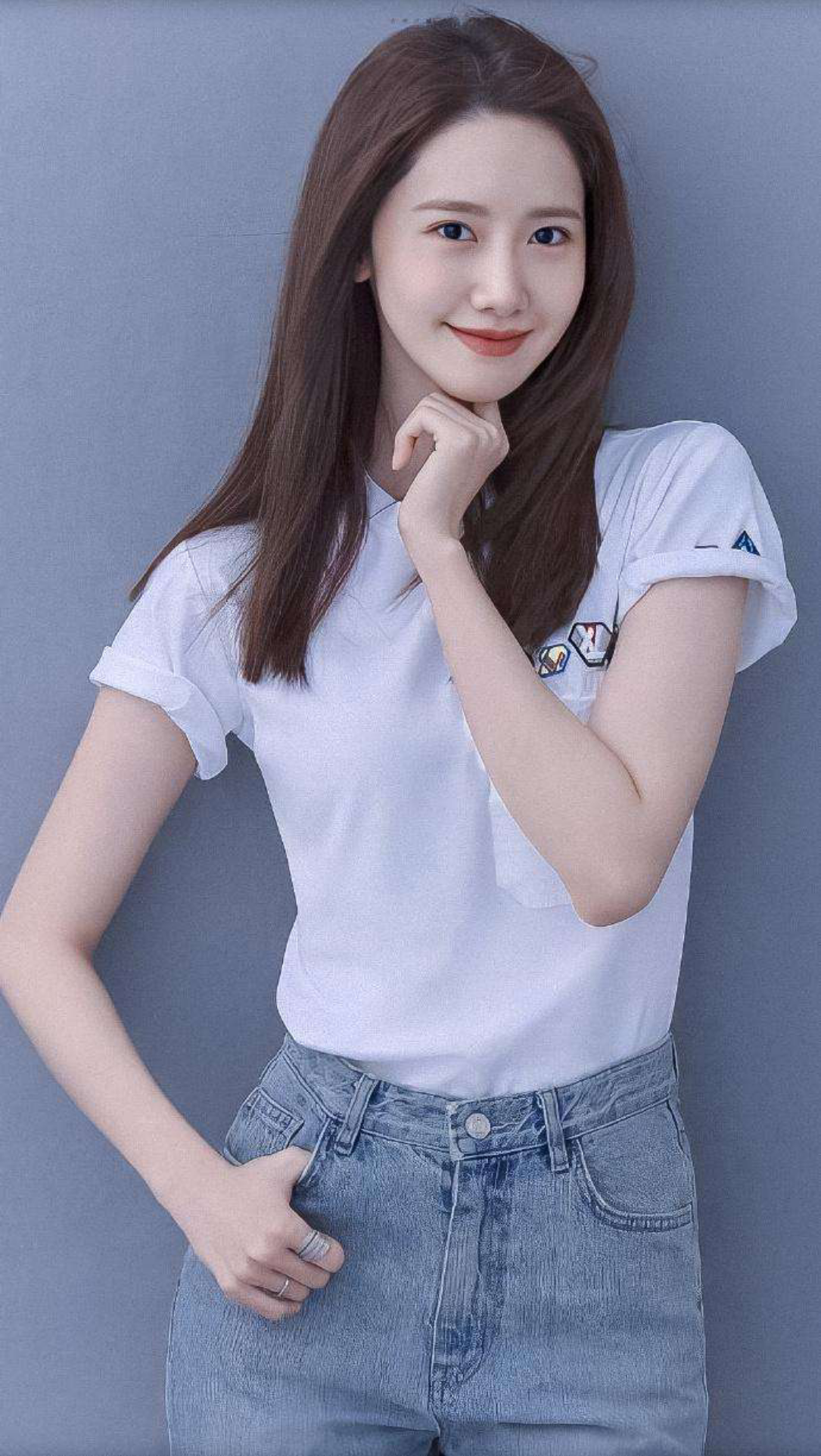 林允儿时尚唯美写真照,气质优雅,甜美可爱