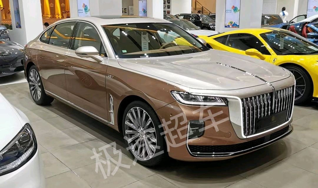 出口版红旗h9亮相,双色车身更帅气,配置全面升级,竞争奥迪a6