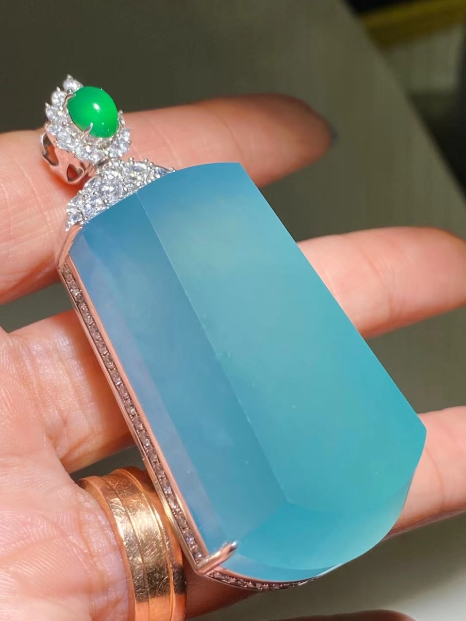 天空蓝无事牌 罕见的厚装