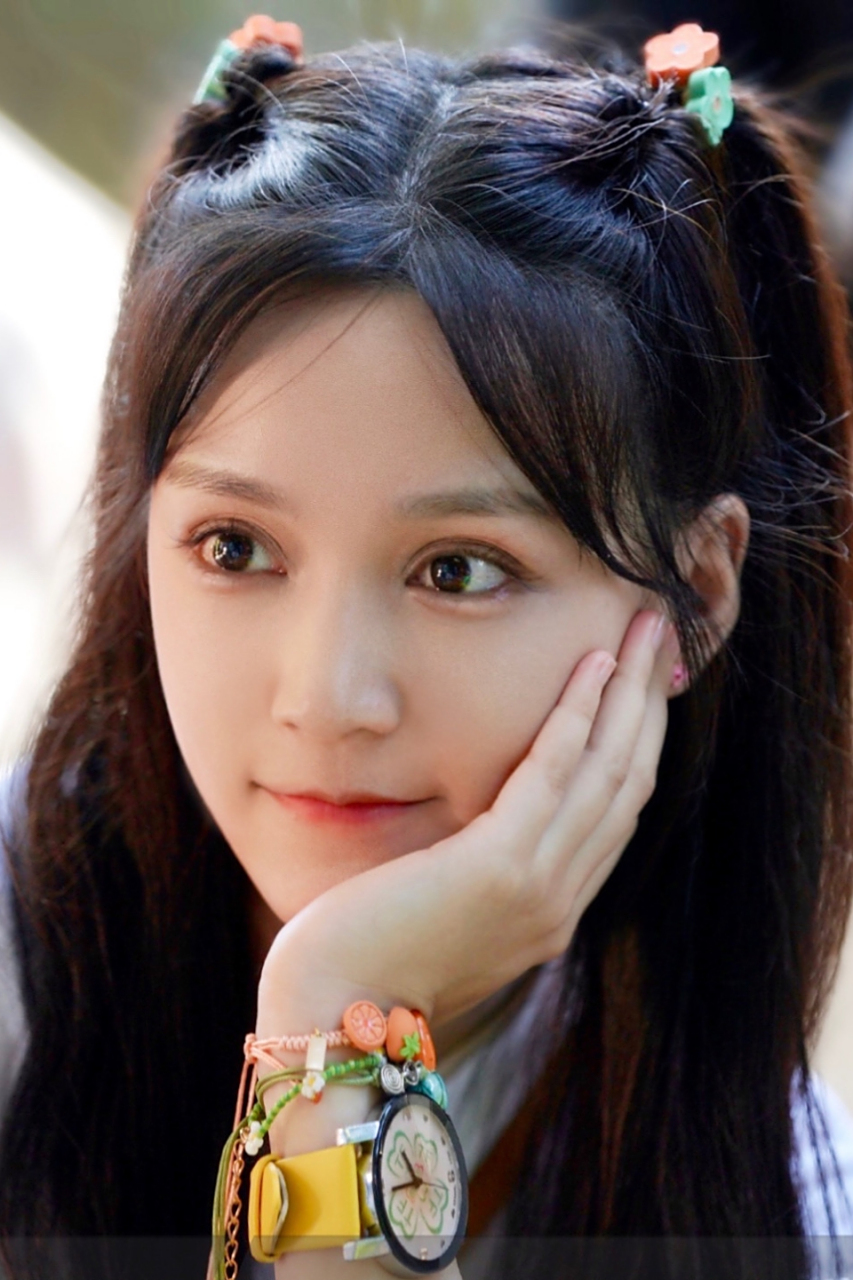 "多面"美女～陈嘉敏