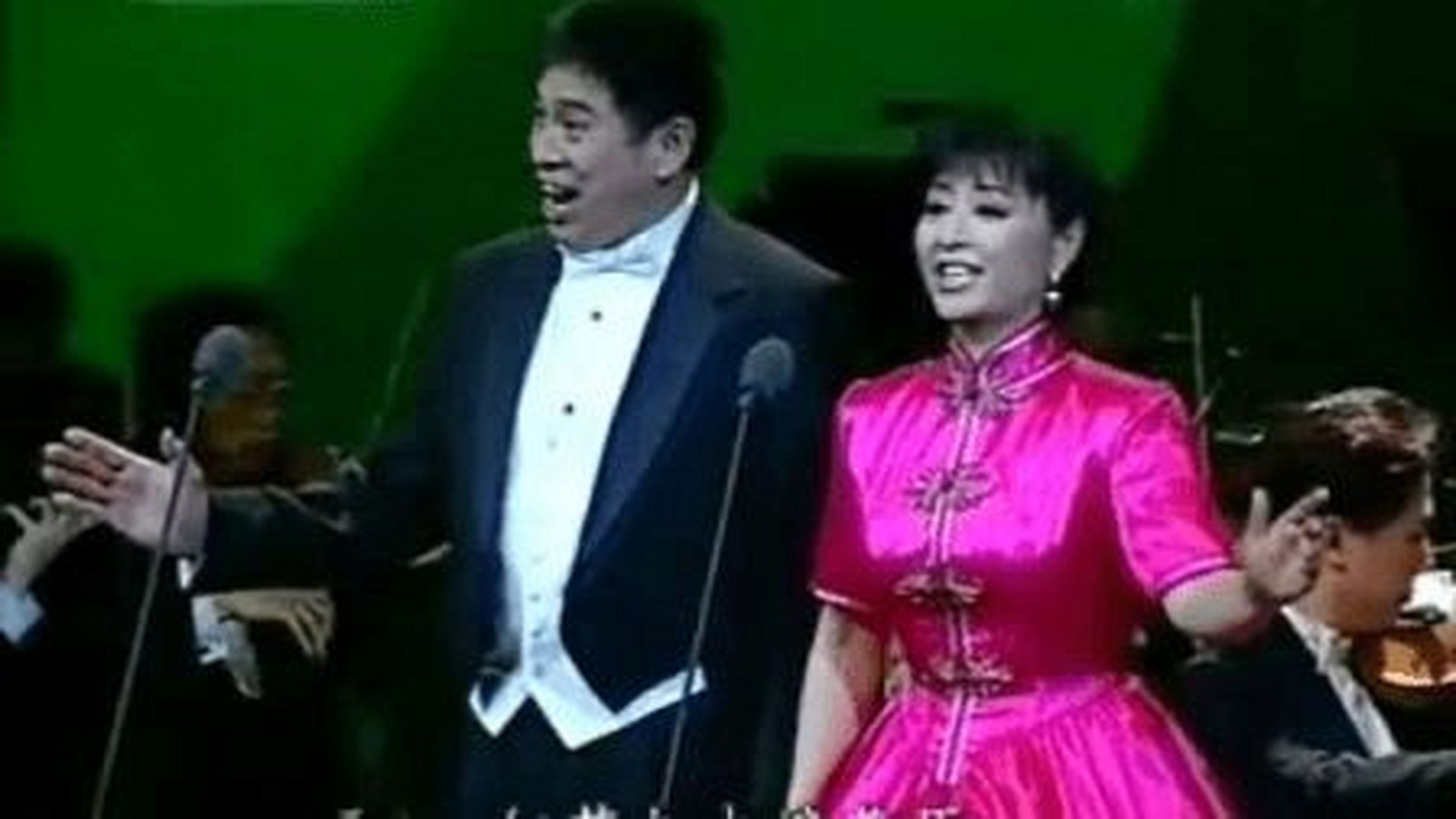 1987年,歌唱家殷秀梅和程志举行了盛大的婚礼,谁知,新婚当晚热闹退去