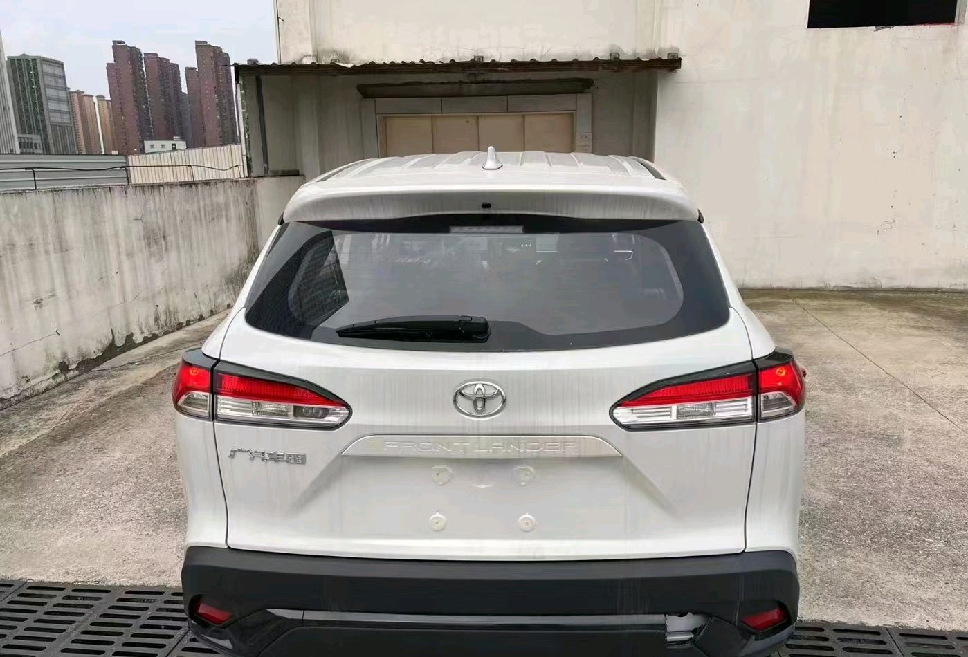 丰田suv扛不住了,低配锋兰达落地12万,2.0动力成熟稳定,会火吗