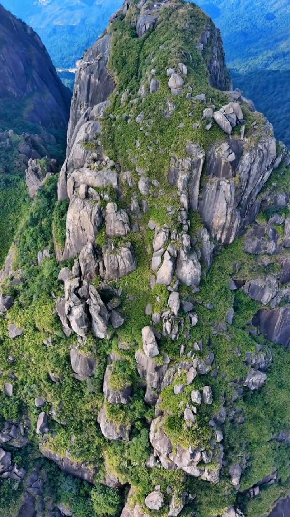 广东潮州神山凤鸟髻,震撼!潮汕第一高峰!-度小视