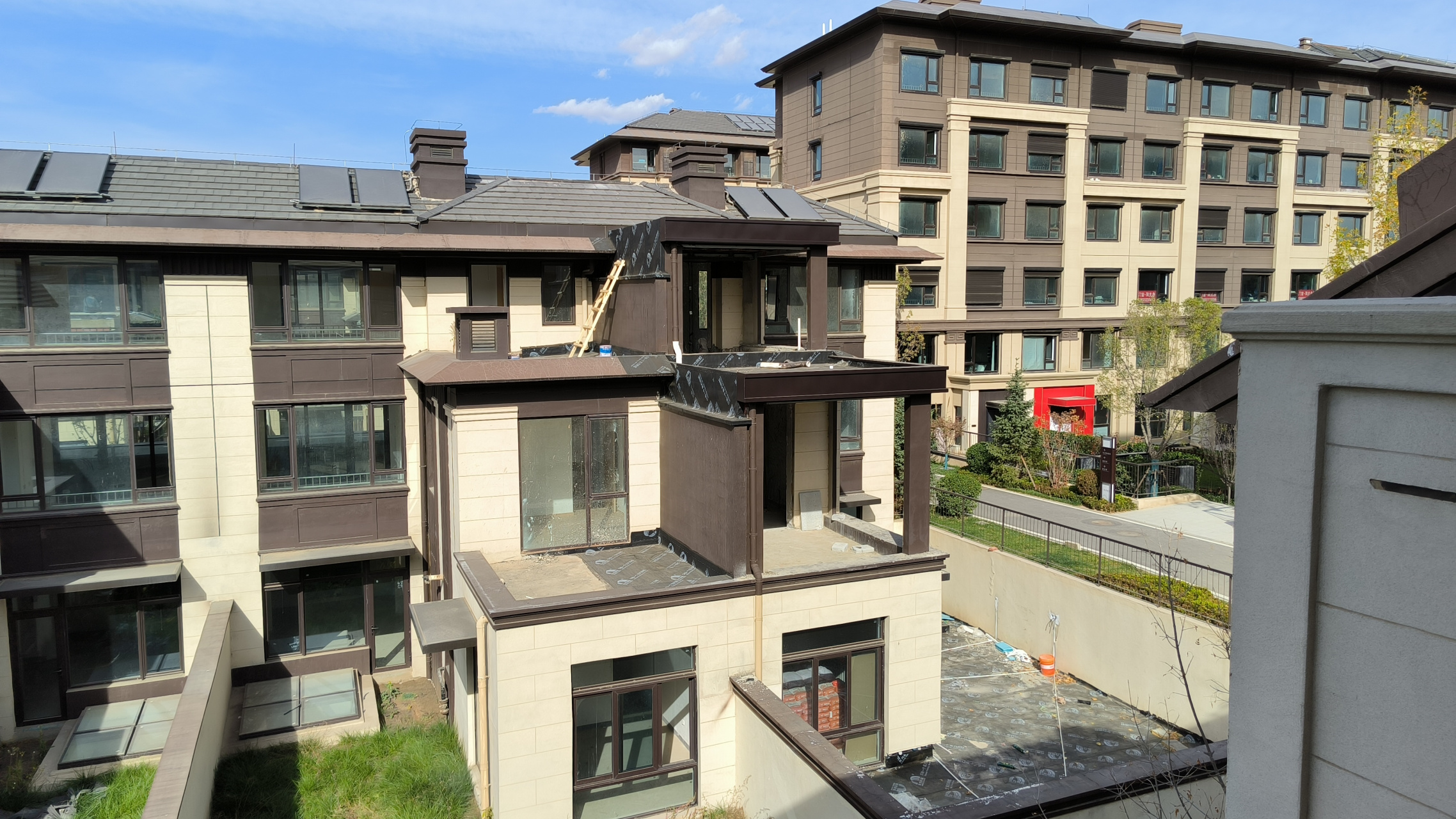 平谷金海湖别墅龙湖和棠瑞著# 北京平谷金海湖别墅,龙湖和棠瑞著现房