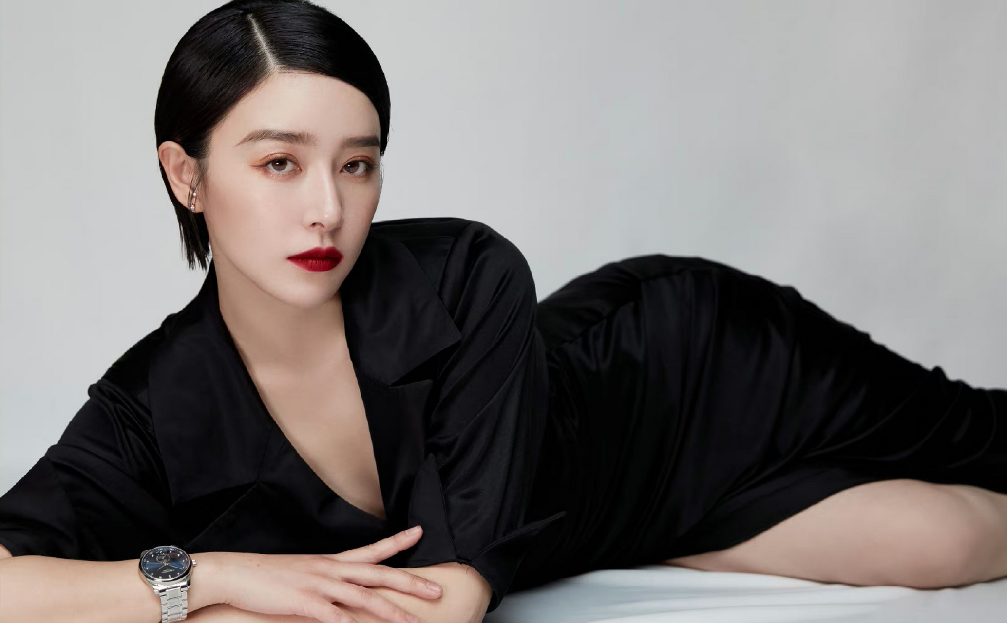 阚清子# 窈窕曼妙的身材,白皙细嫩的大长腿,性感火辣,勾人魂魄