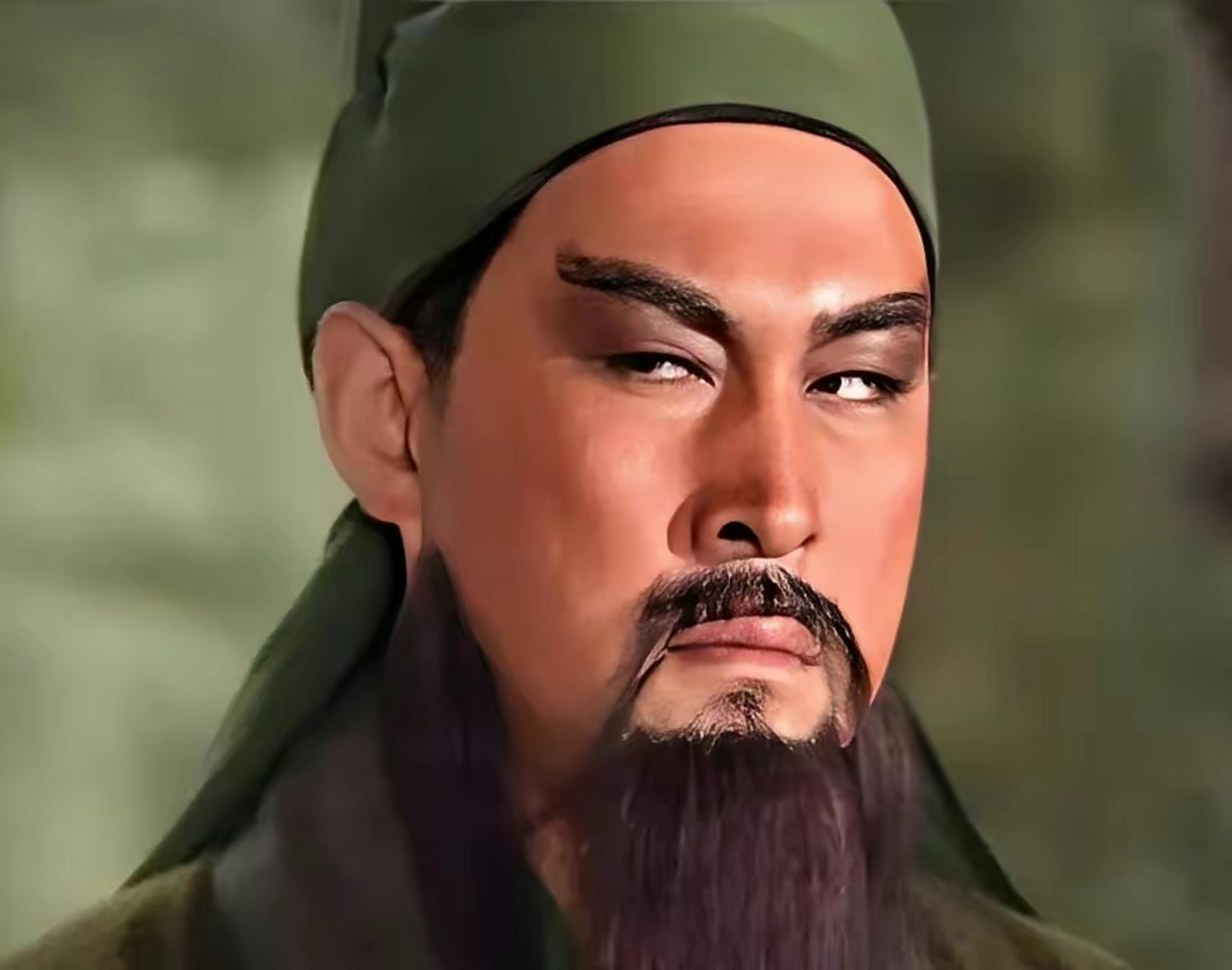 《三国演义》这样形容关羽:"丹凤眼,卧蚕眉,面如重枣,青龙偃月刀