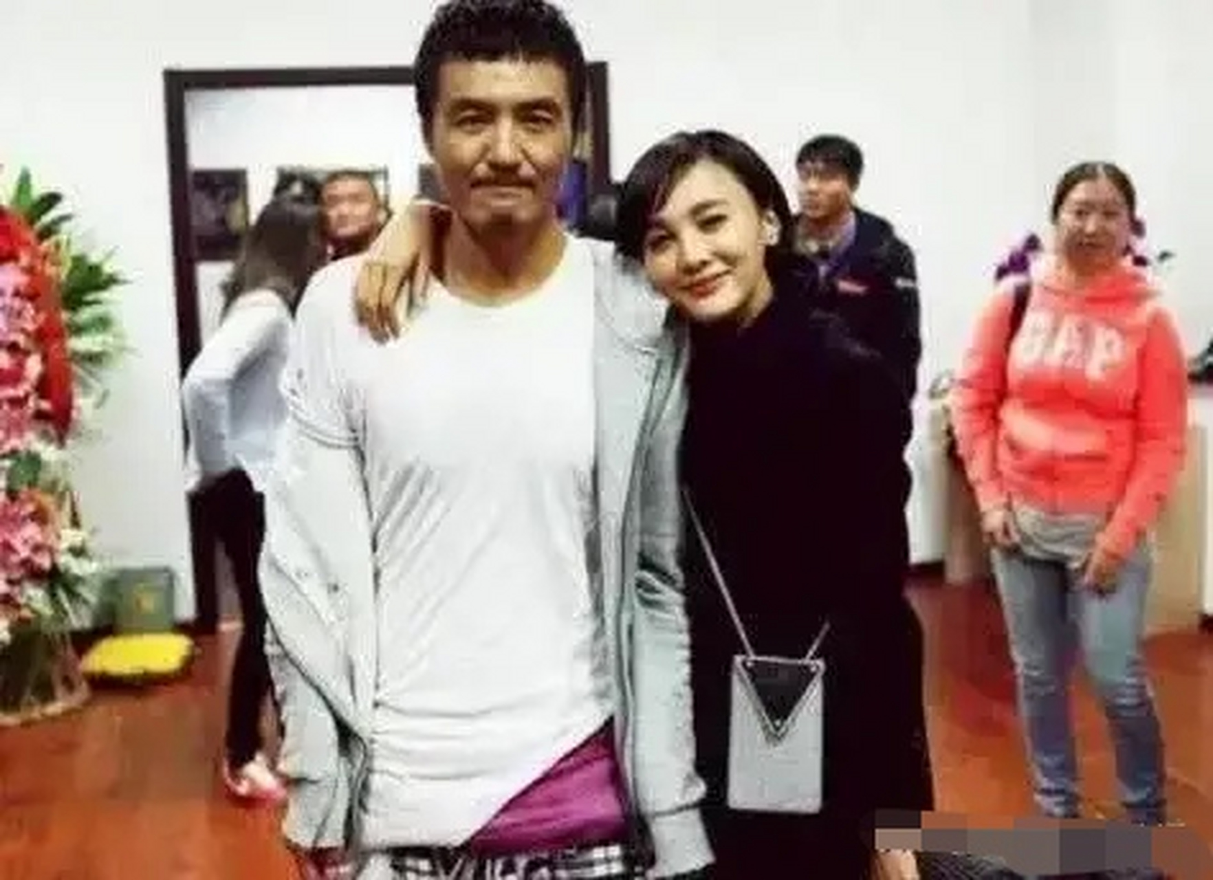 这个被你们疯狂吐槽的"整容脸",不光是朴树的爱人,还是一个改名狂人