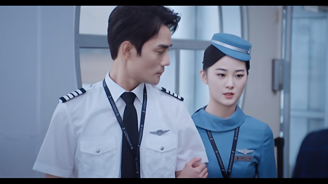 《向风而行》李语珩看着人畜无害,一旦作妖,能让王凯退出群聊!