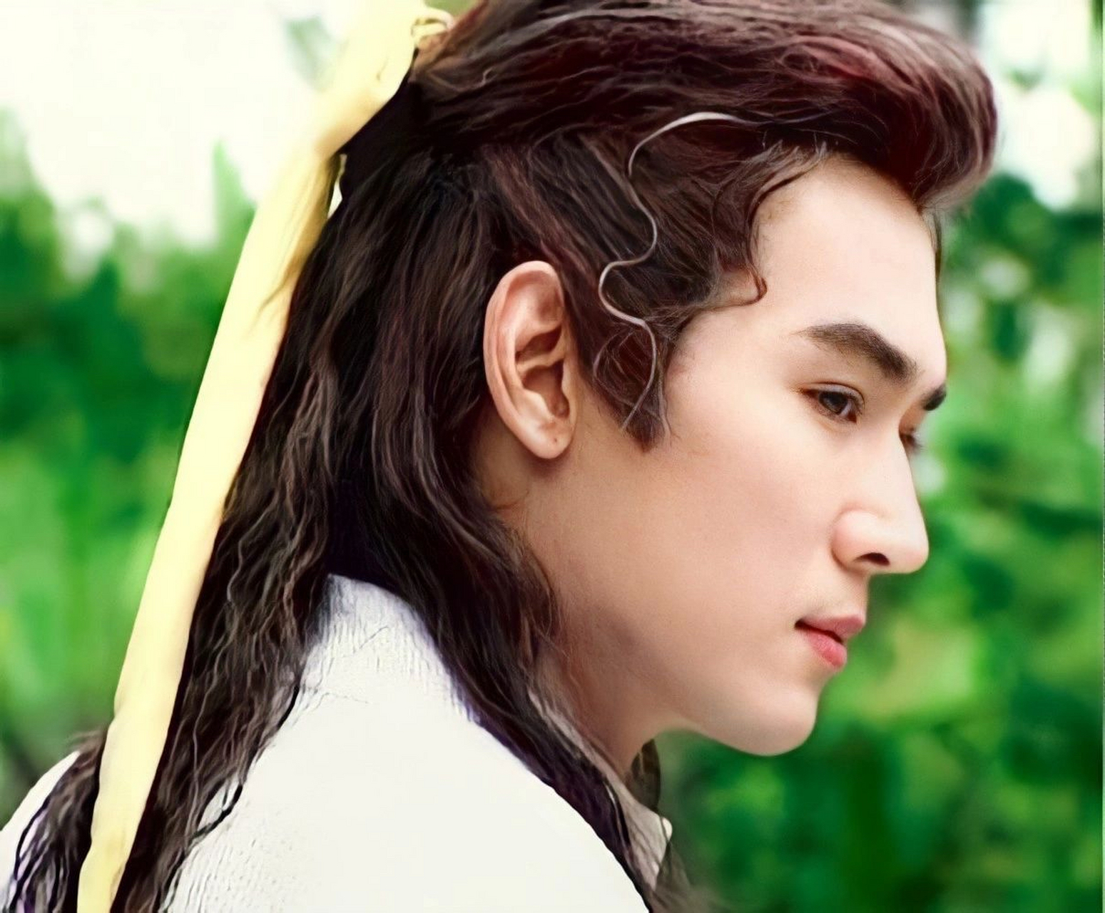 女人不敌他一笑 "男人不敌他一刀,女人不敌他一笑" 焦恩俊年轻时候的