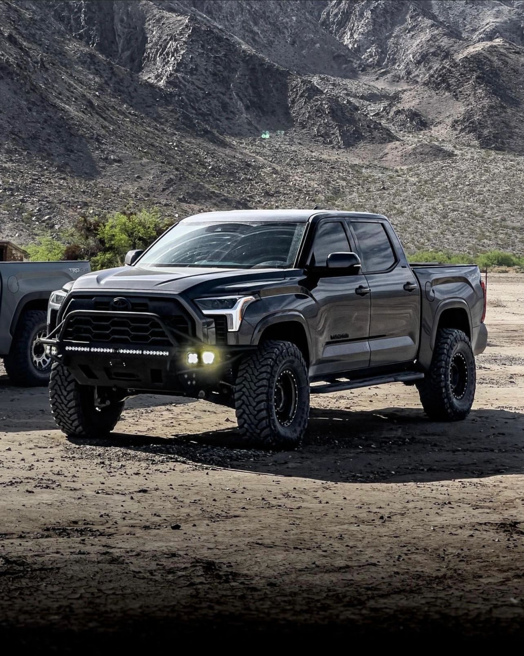 2022丰田坦途tundra sr5 trd 4x4,坦途全尺寸皮卡已逐渐成了福特,通用
