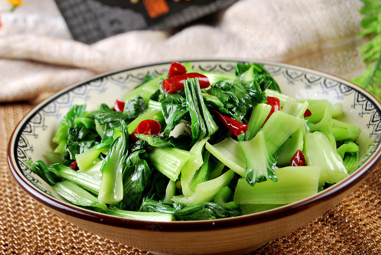 炒上海青时,千万不要直接下锅,学会这3招,清脆爽口,翠绿不发黑