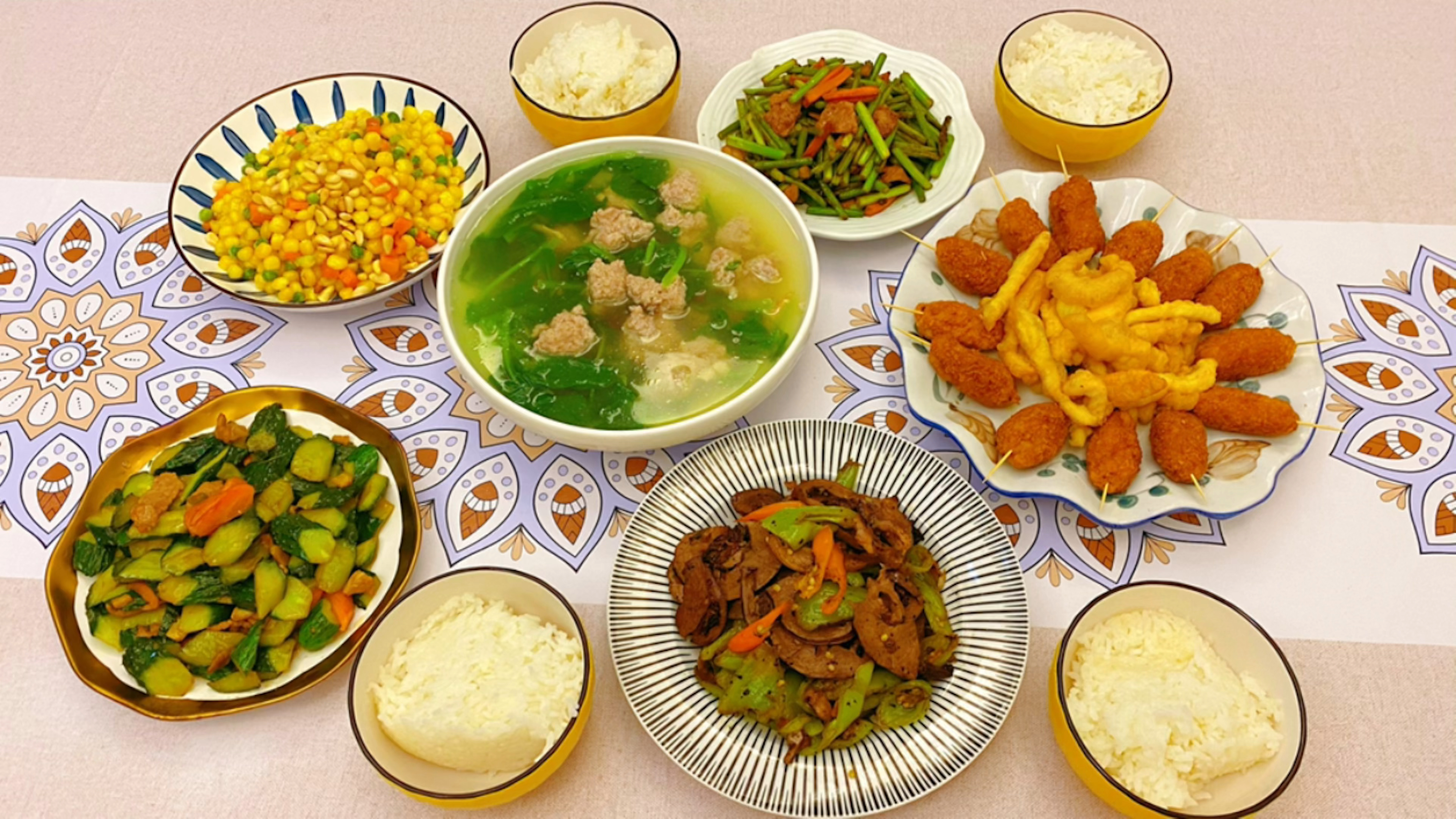 婆婆晚上做6个菜,都是儿媳妇爱吃的。对于要减肥的儿媳妇太难了