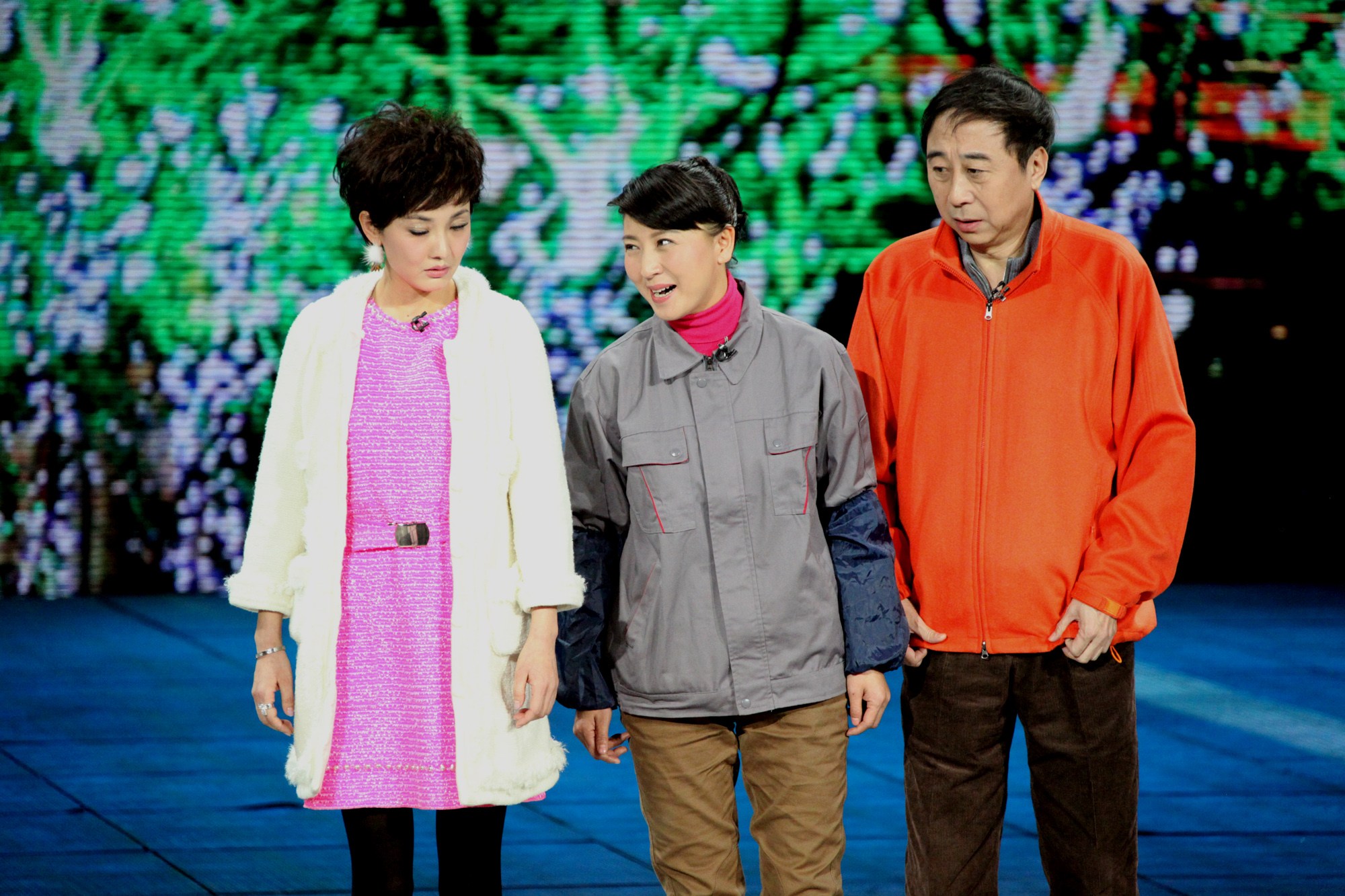 63岁冯巩近况曝光,身边只有徒弟,春晚钉子户为何销声匿迹?