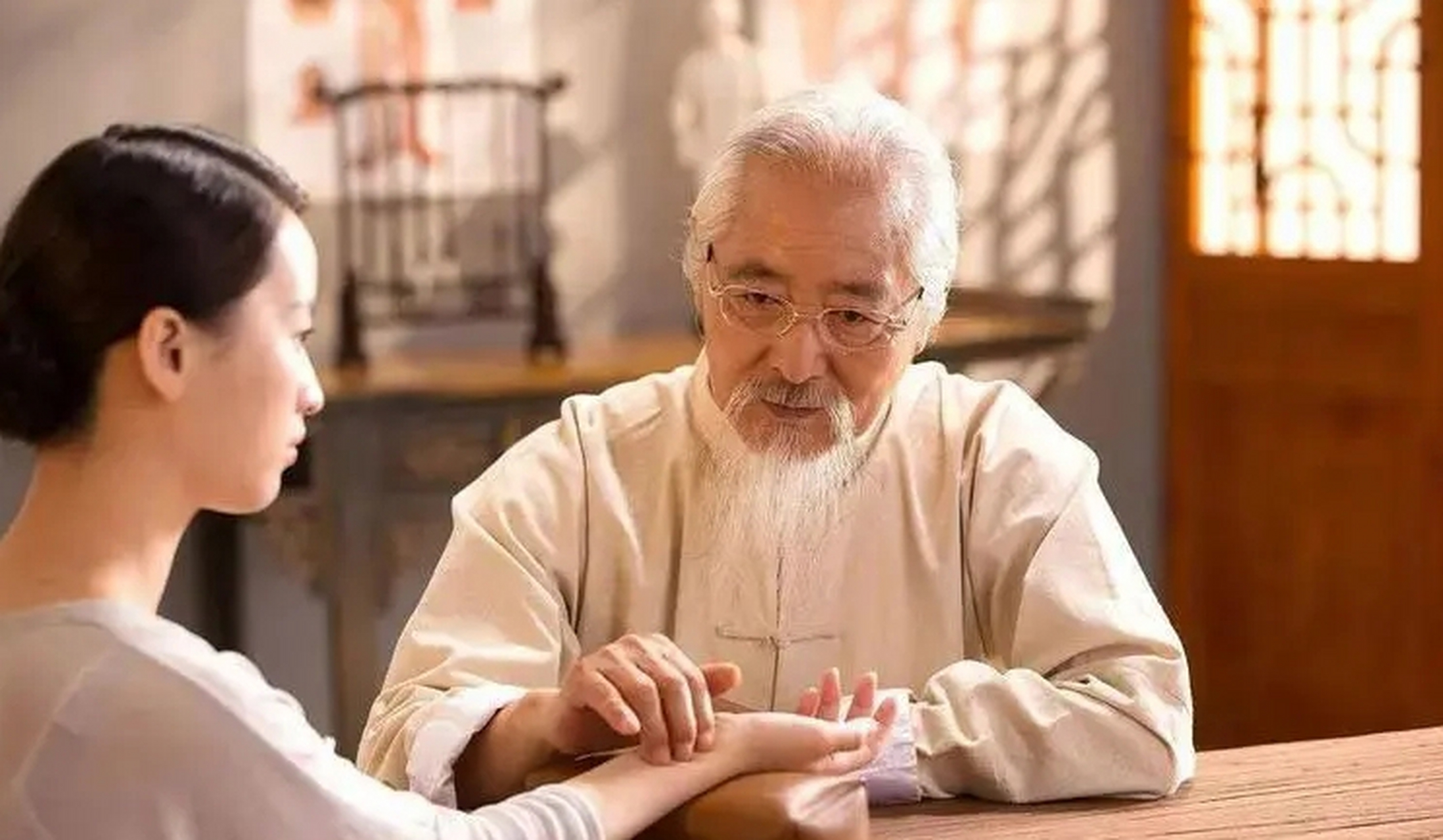 电子中医与中医诊断治病 前一阵有一计算机软件问世,叫"电子中医".