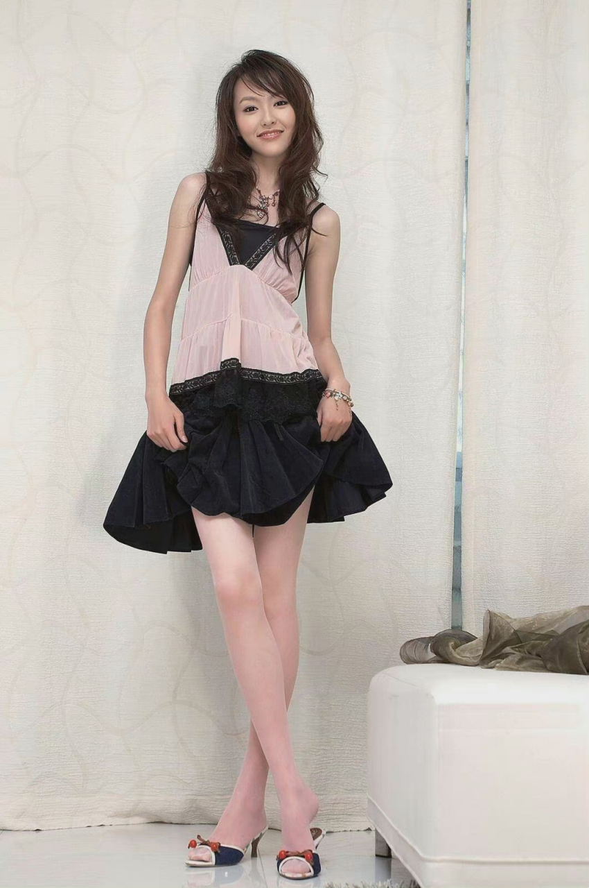 唐嫣,早年商务图,美腿小仙女. #美女