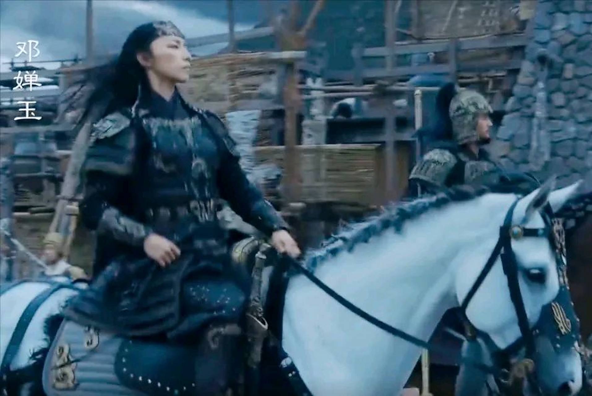 女将,邓婵玉,在封神片尾的彩蛋一出场,就带着一股英姿勃发的气势,胯下