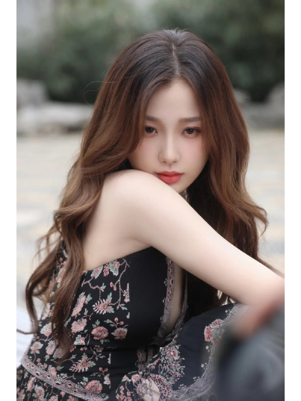 找到虞书欣的两张绝美图片,简直封神