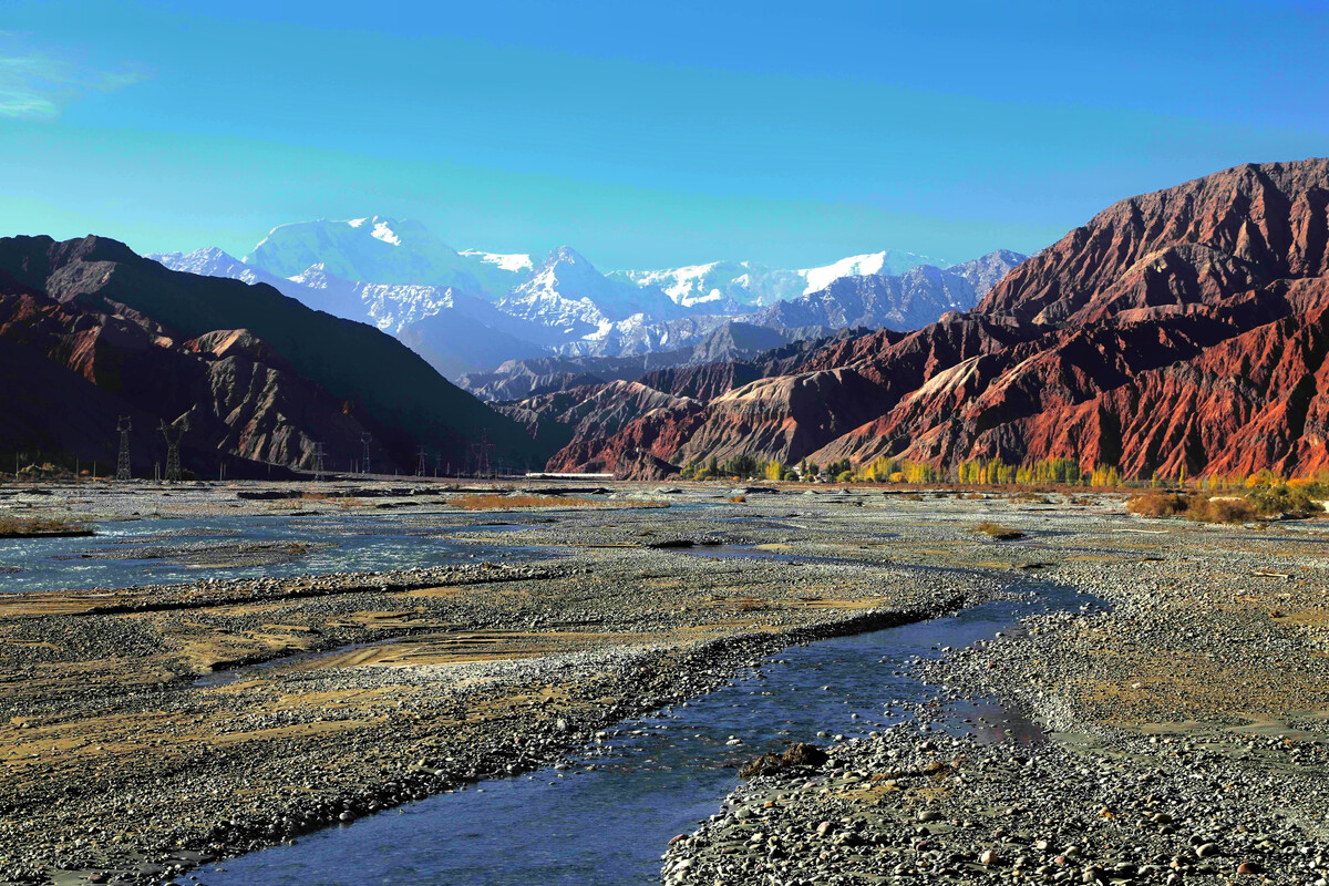 倚天屠龙记的光明顶拍摄昆仑山