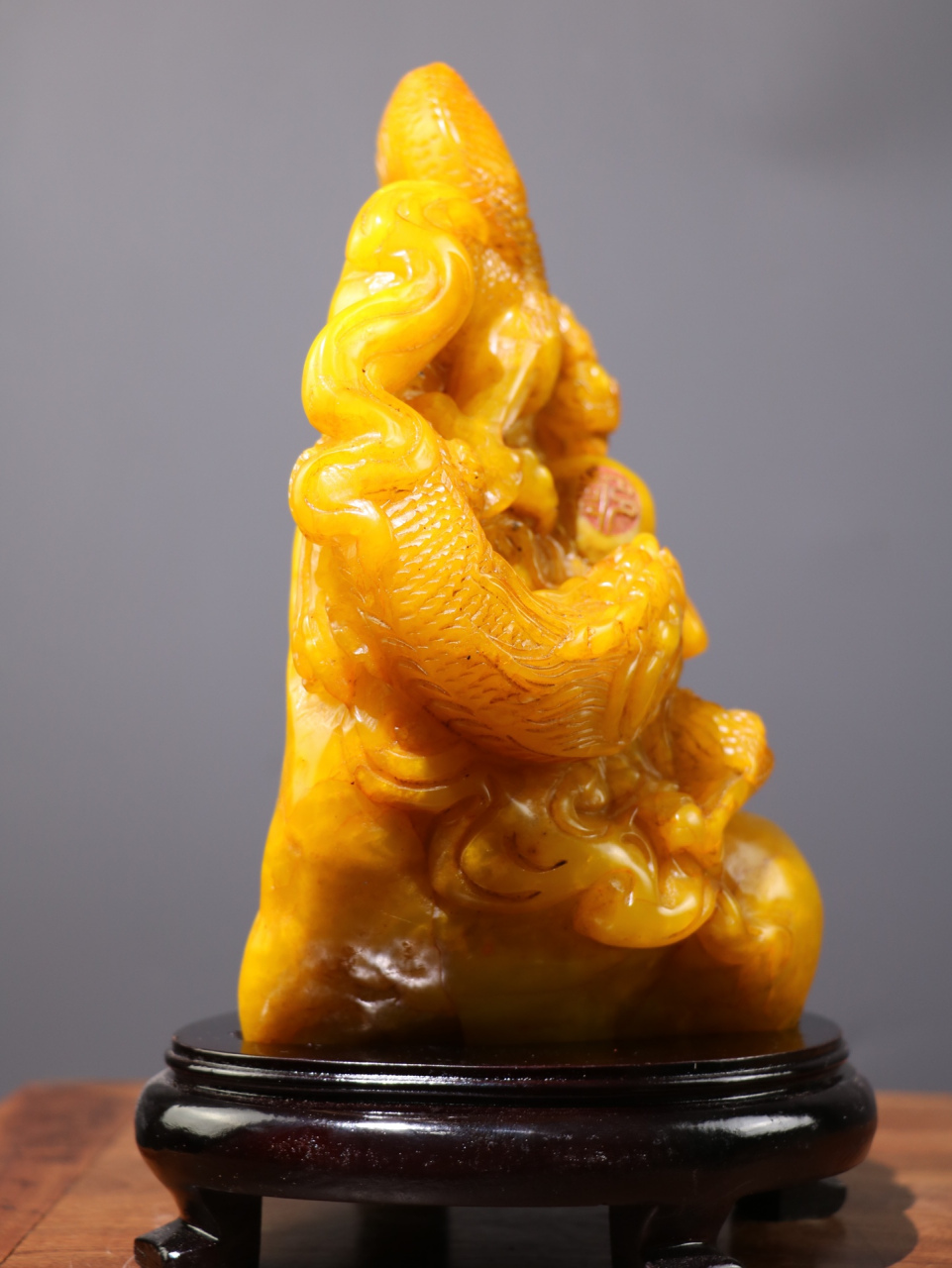 田黄老闲章摆件——【双龙戏珠】  錾刻名家 丁巳年冬月61冷君作