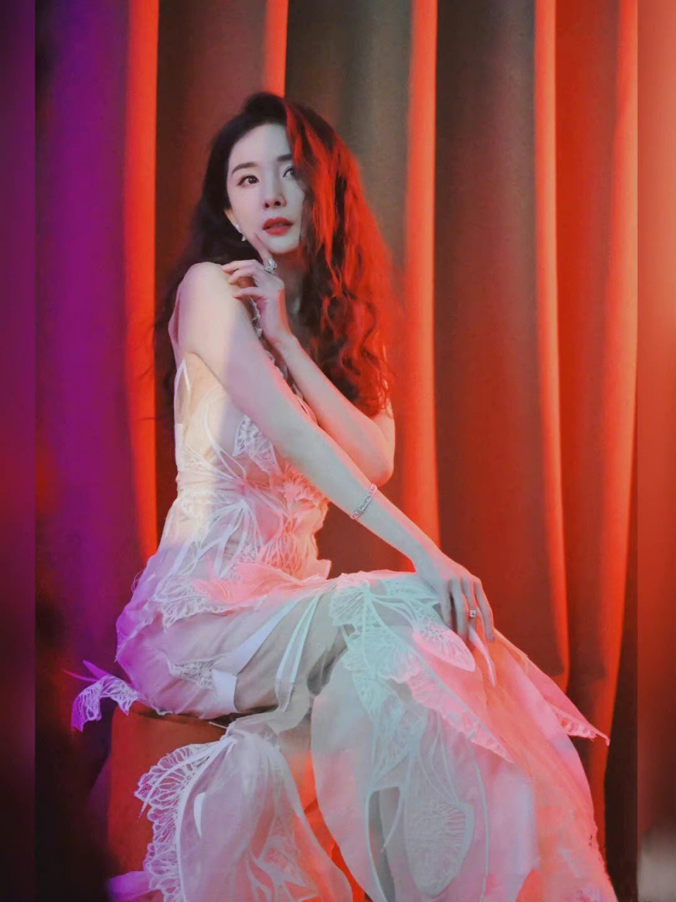 杨幂美人鱼造型