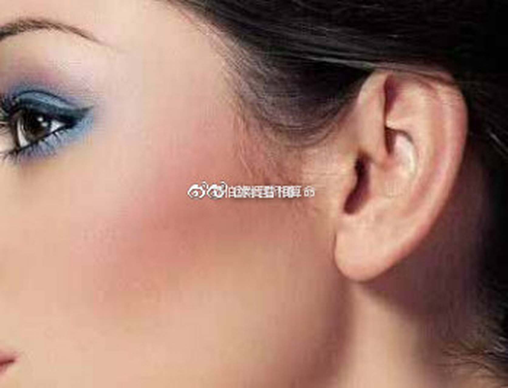 大富大贵的女人一般都会有肉肉的棋子耳.