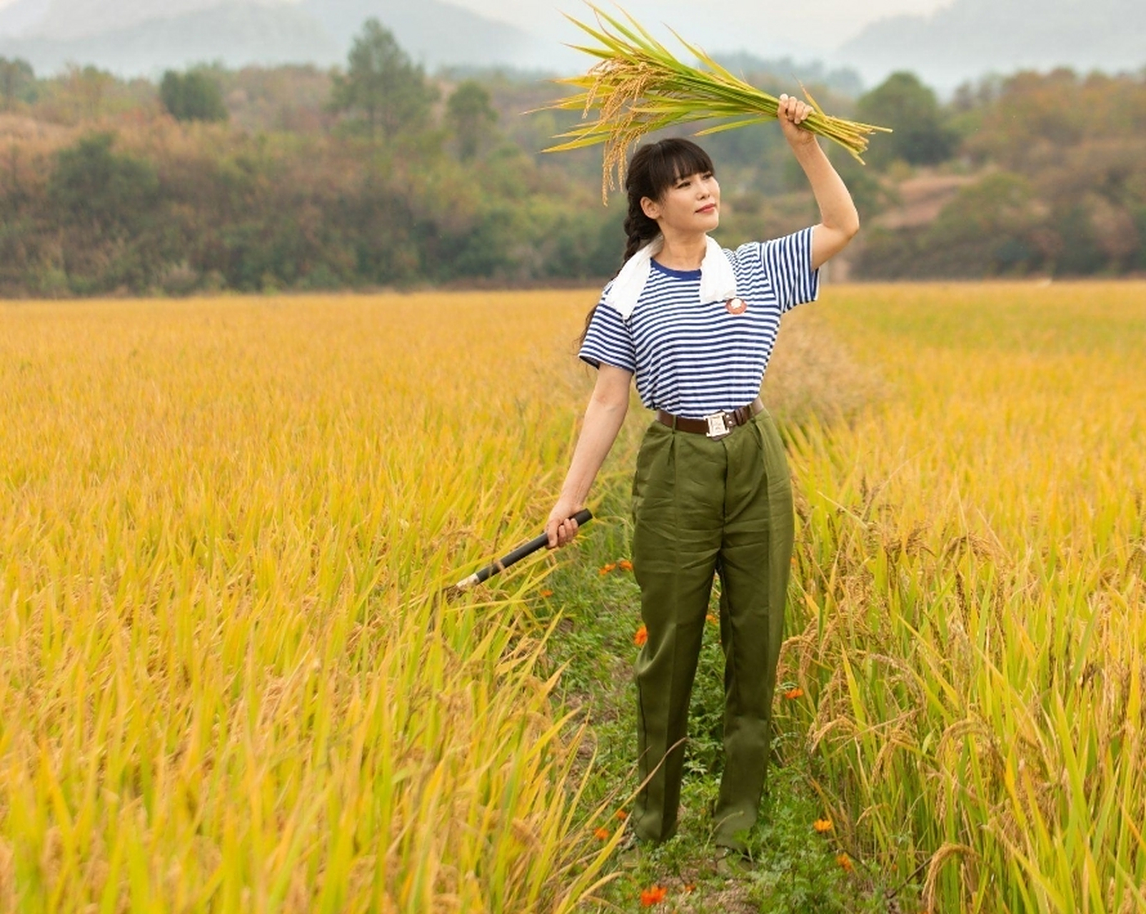 上世纪六十到七十年代,充满理想和激情的一群正值芳华的青春少年,经历