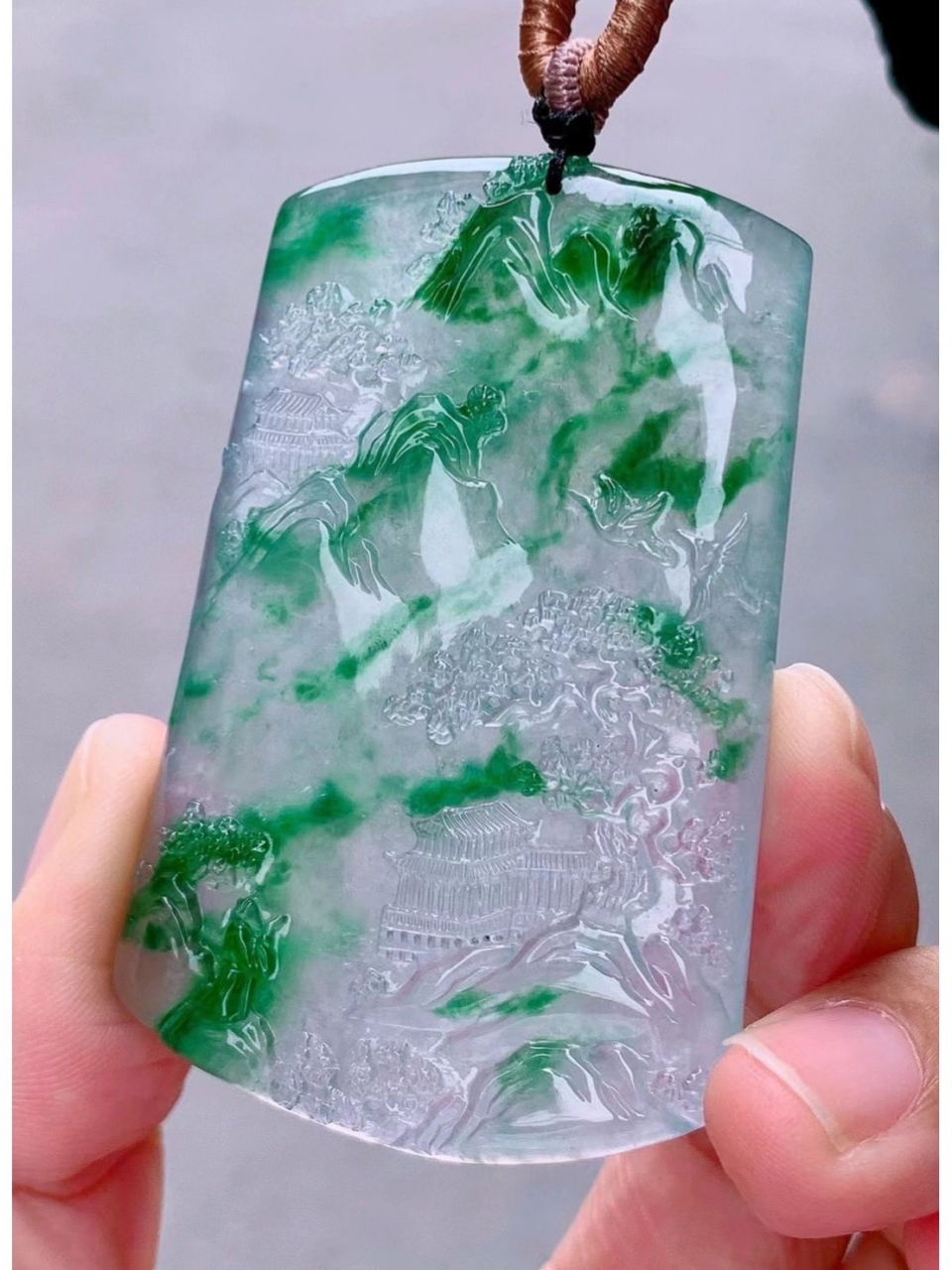 刚起好货的一款高冰飘花山水牌 谁能看得出这是一款六位数的牌子[爱钱