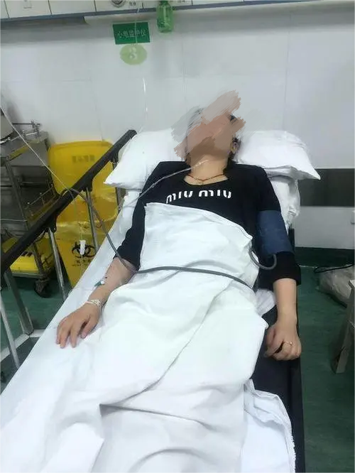 45岁女子腿上出现淤青,瘀斑,到医院检查才发现