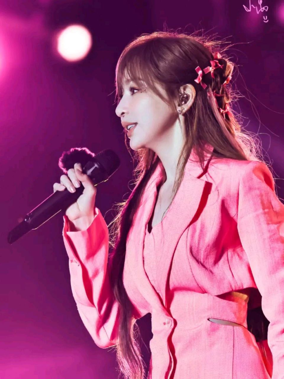 从一开始的祭天剧本,到后来的c位出道,王心凌仅用一分半就让芒果台赚