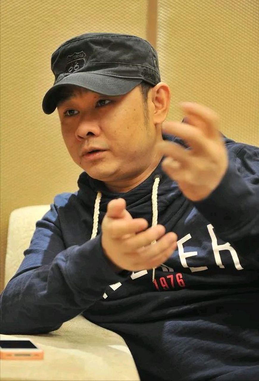 刀郎未就读过音乐学院. 3. 刀郎未经过专业音乐培训.