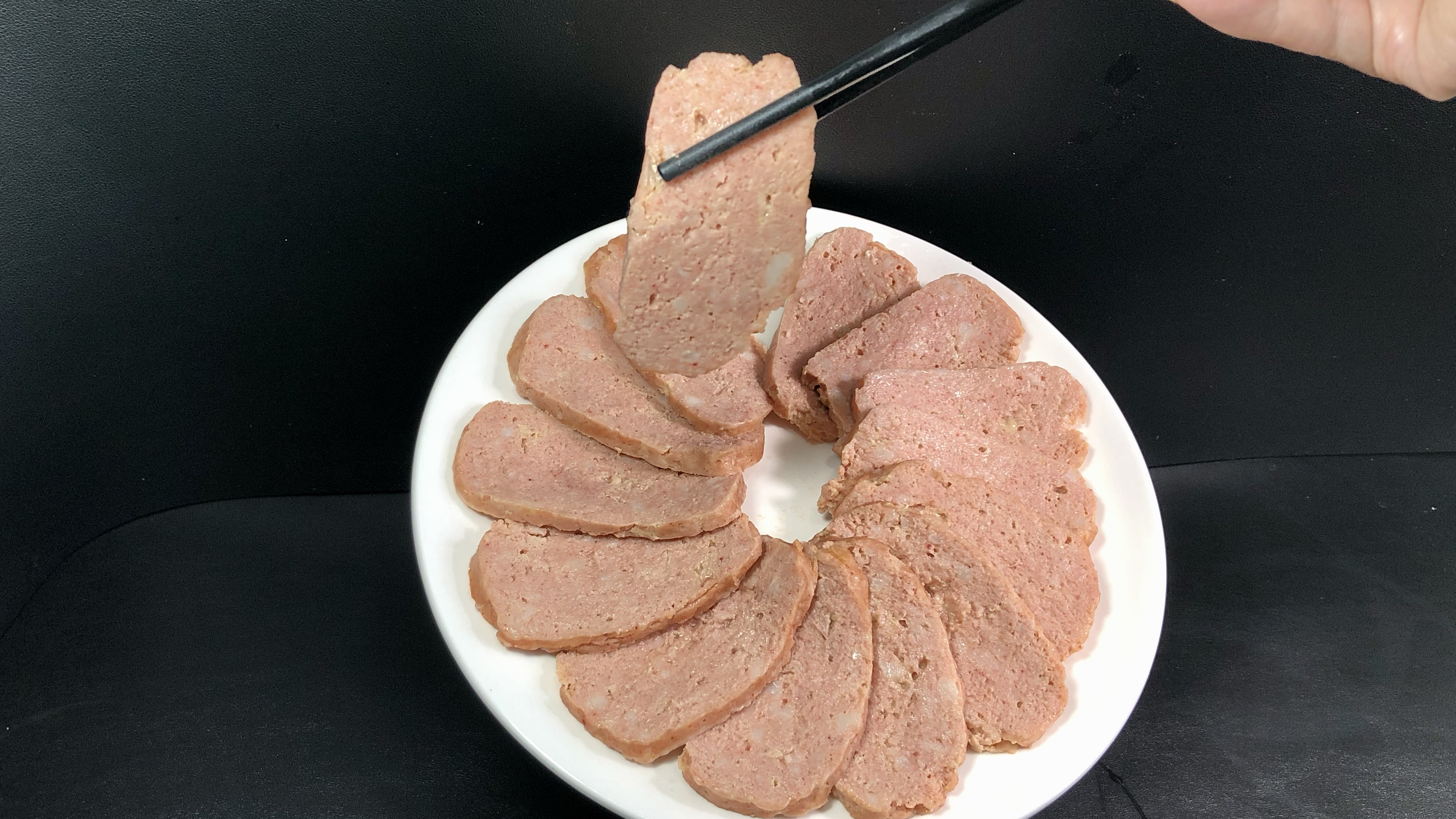 想吃午餐肉不用买自己做,做法简单还好吃,关键是真材实料