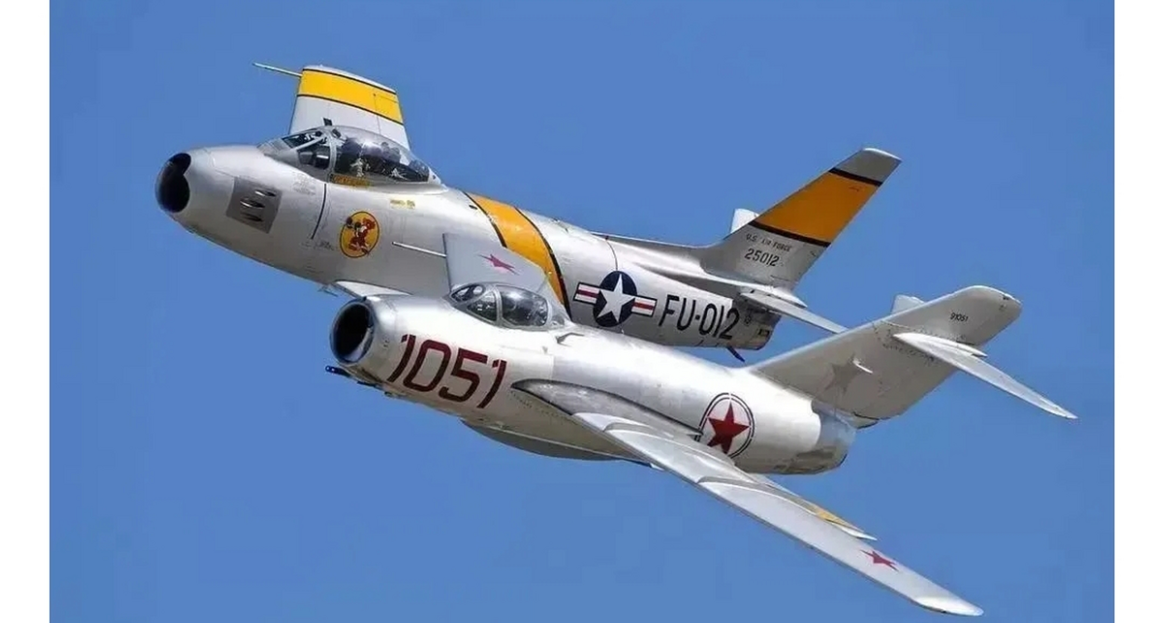 1953年,美军一架f86战机被我志愿军icon战士给击落了,而当被俘的美军