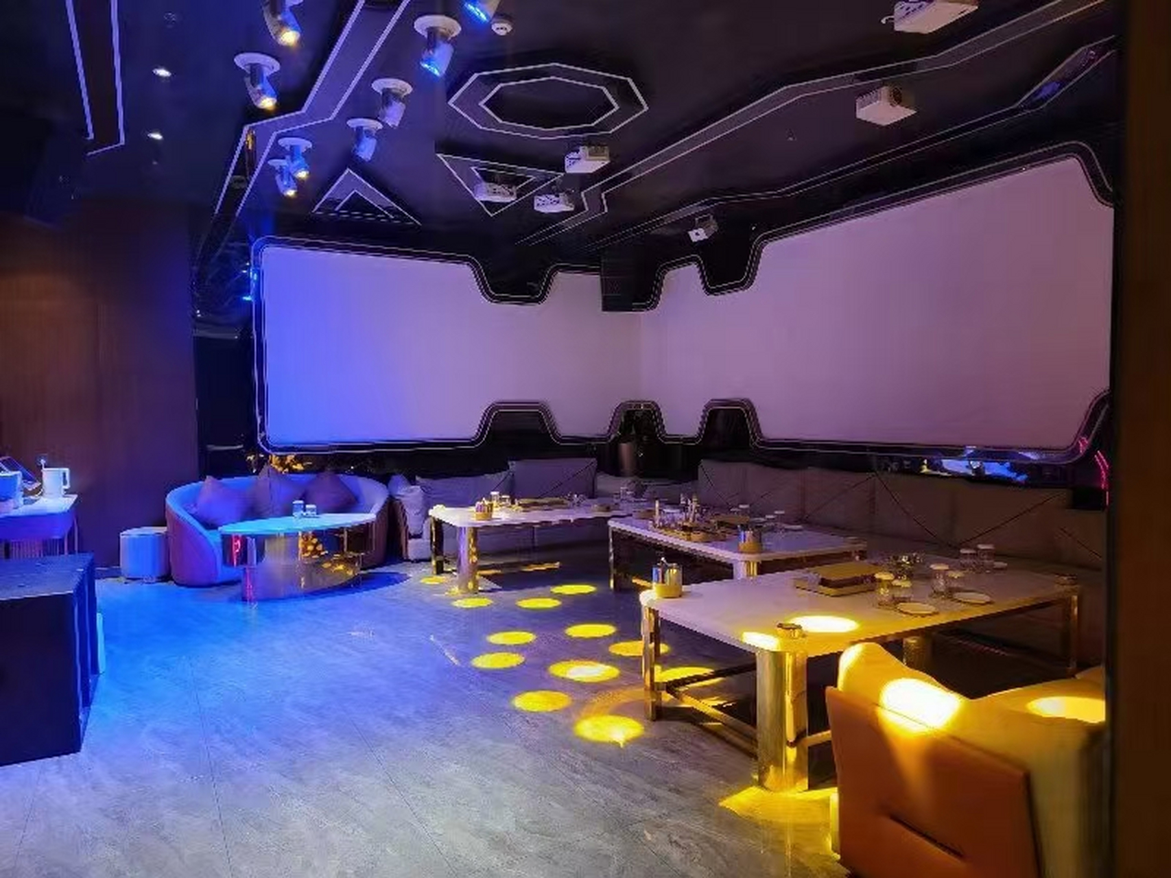 苏州商务ktv#预定点头像看主页#   苏州ktv排名①:  骊骏会  罗曼达