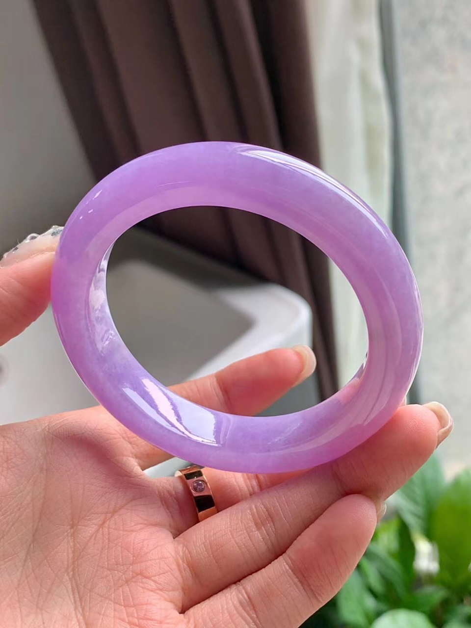 紫罗兰很常见,但满紫翡翠手镯不常见,浪漫的经典,收藏极品.