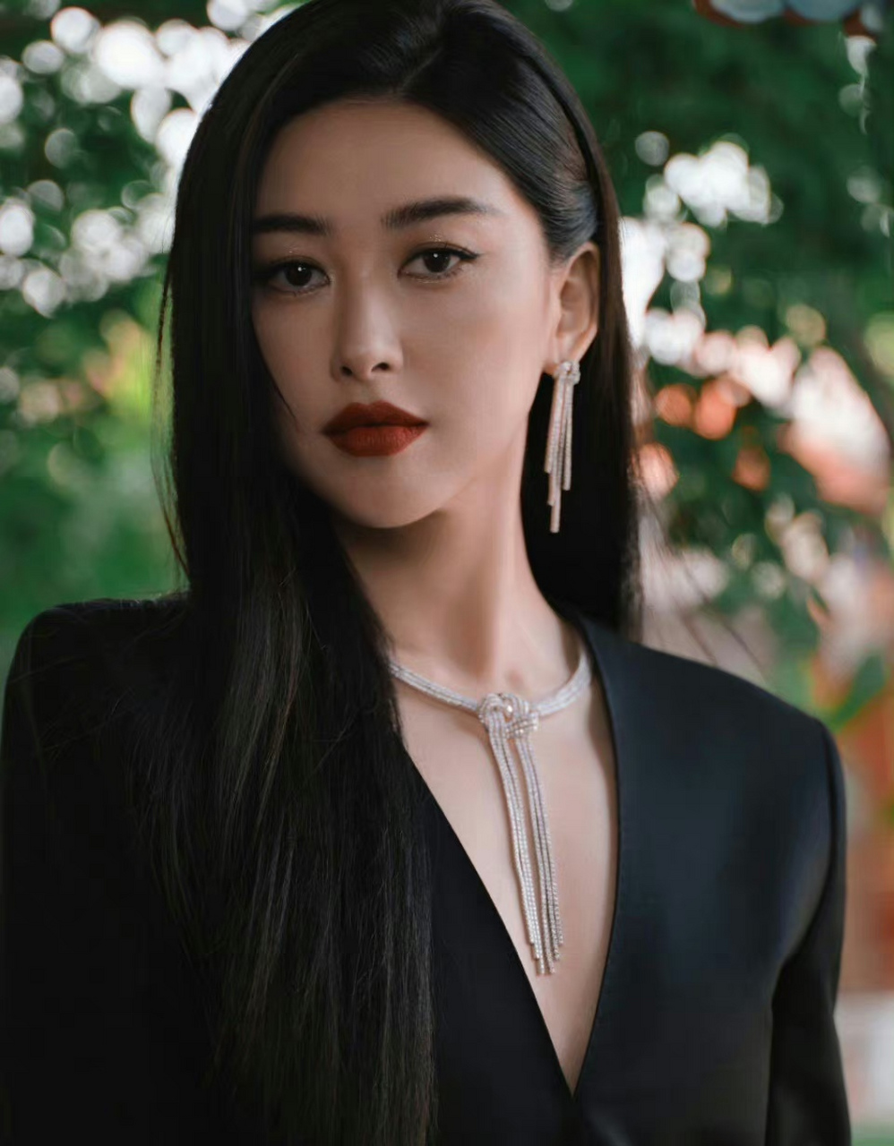 迷倒"法拉利太子"的女明星朱珠,到底有哪些魅力呢  作为豪门千金,朱珠