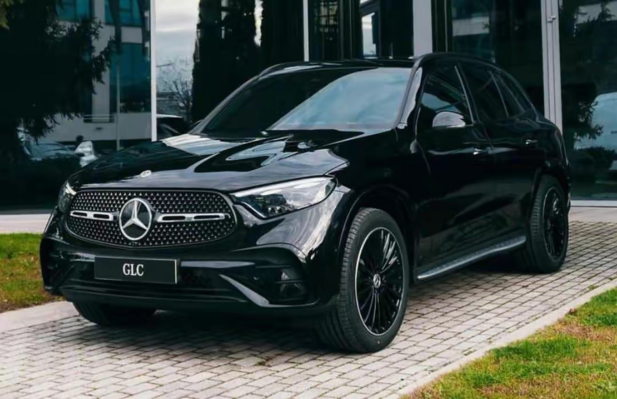 0t 9at,奔驰glc亮相!