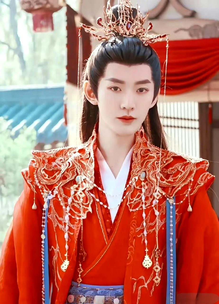 这才是古人所说的檀郎谢女,佳偶天成吧!