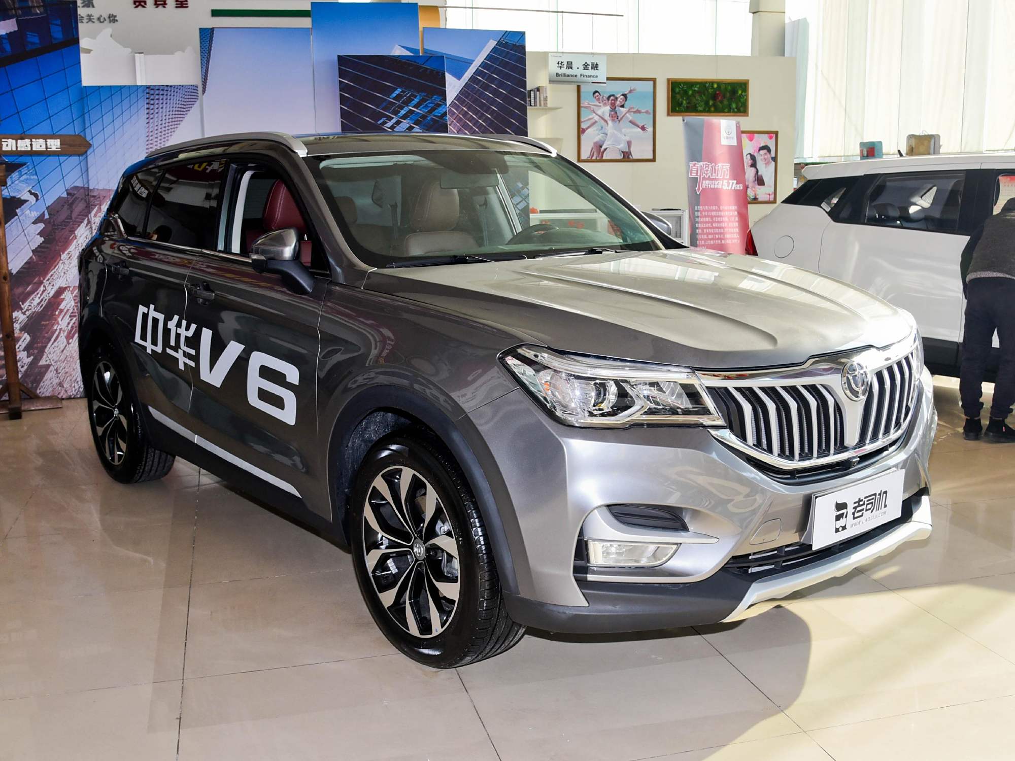 中国品牌,外观大气,内饰豪华,实拍中华v6